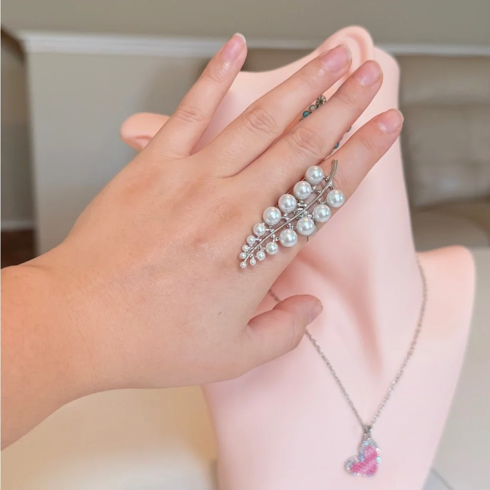 ⚜️ Floral Silver Pearl Ring